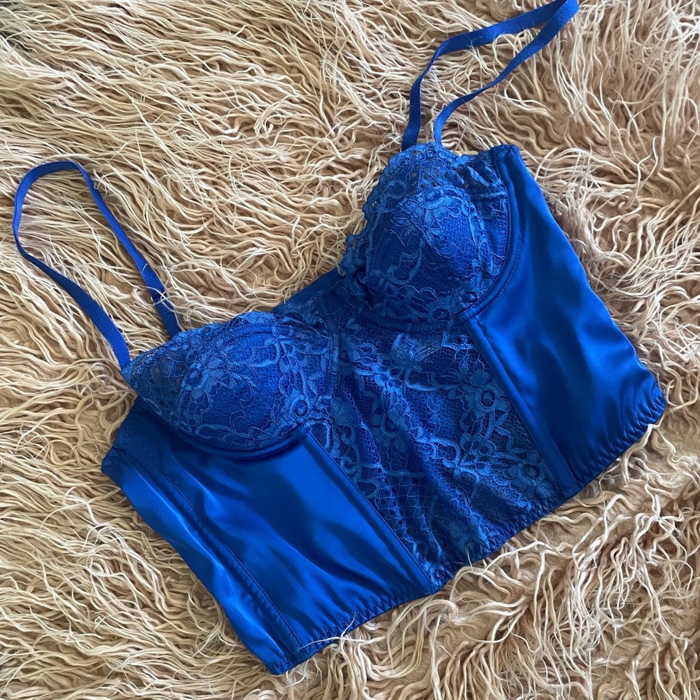 SOLD🟥Never worn, new; BDG Medium lingerie top